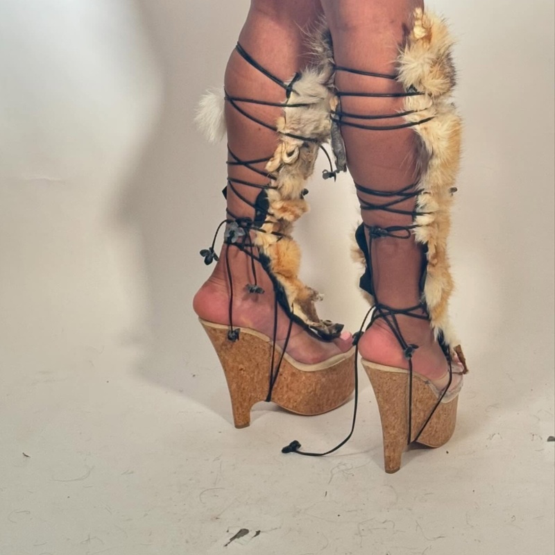 Fur Lace Up Hollow Out Sandal  - Crossfit Outfit recension och pris